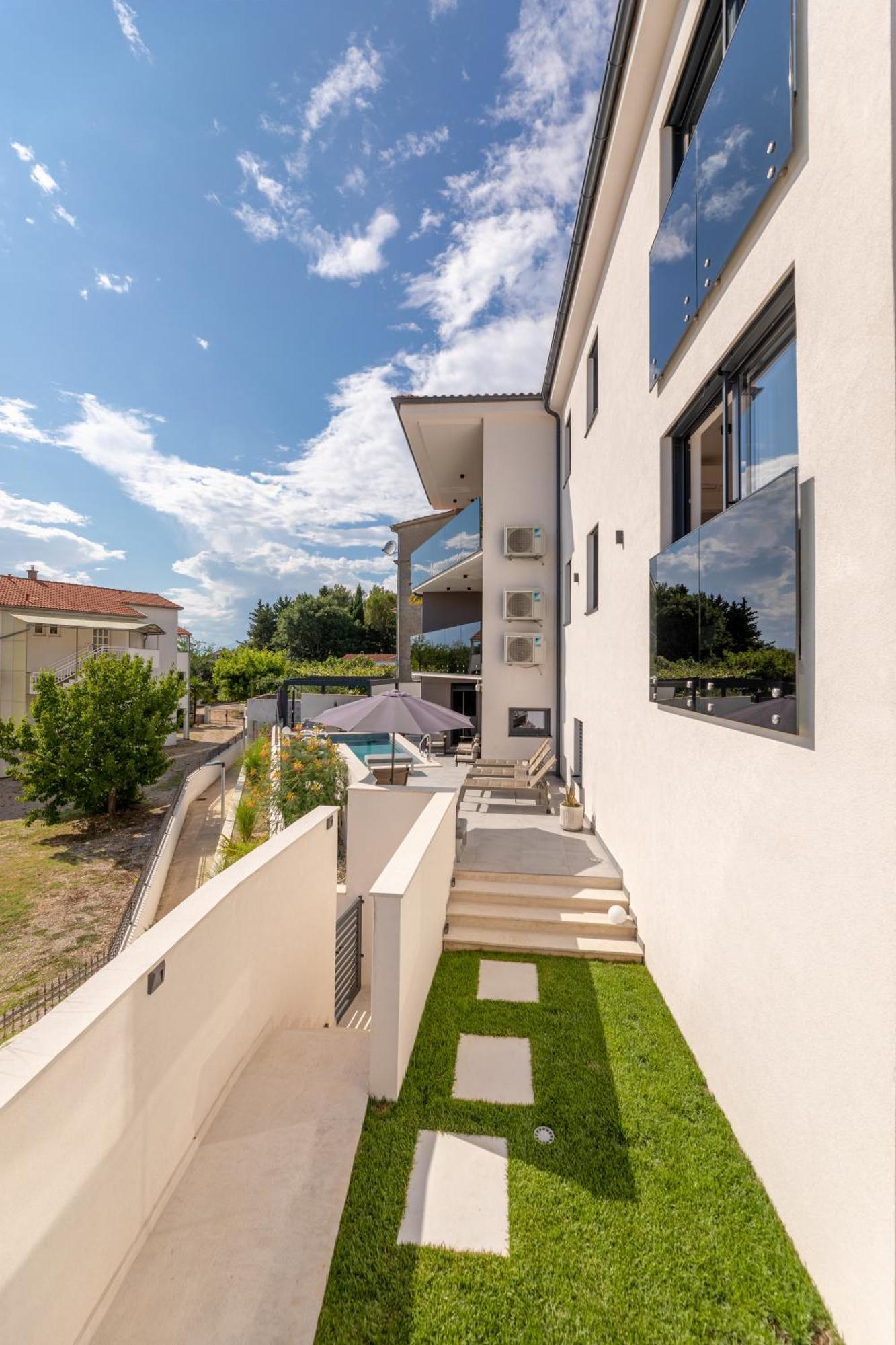 Villa Aurea Apartments Malinska De Luxe Eksteriør bilde
